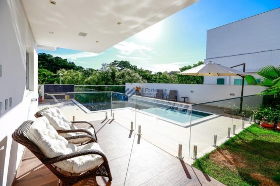 casa-em-condominio-venda-corrego-grande-512406